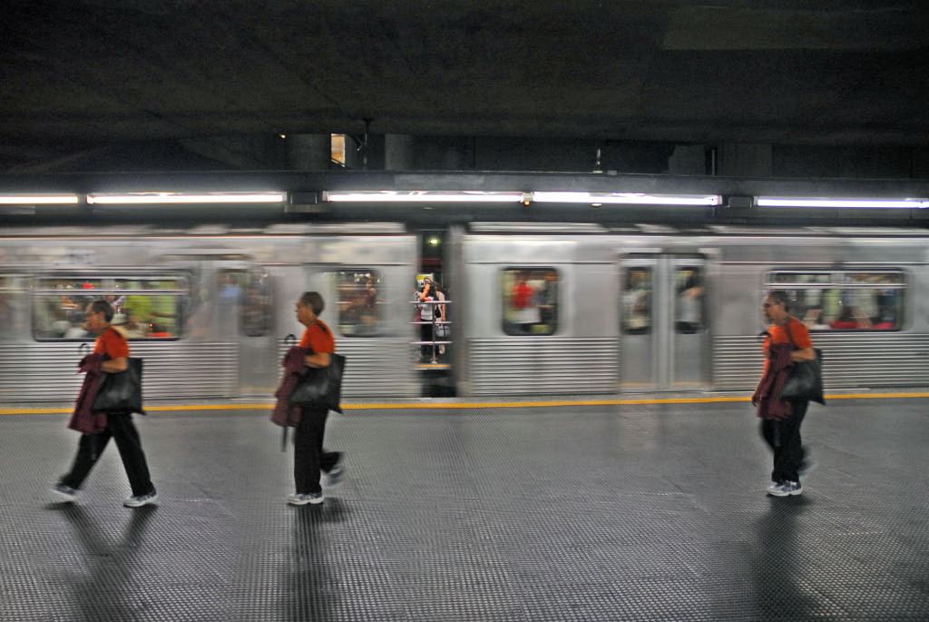 Sao Paulo: 3 x Se Station