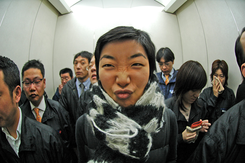 Tokyo: Younghee in the elevator