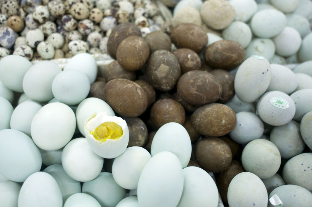 Handan: egg colour coding and display norms