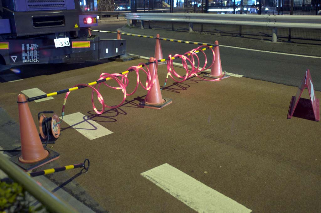 Tokyo: flexible barrier lights