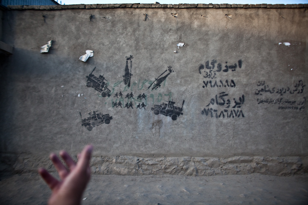 Kabul: street stencils