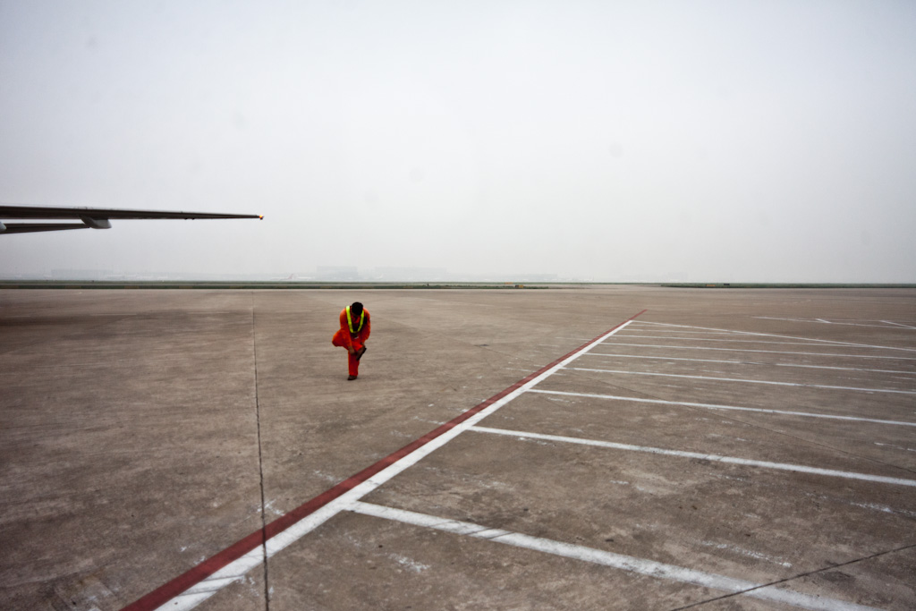 Hongqiao: airport textures