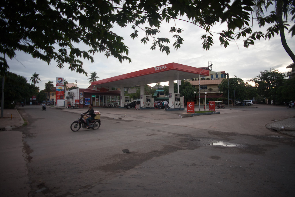 Phnom Penh: petrol station