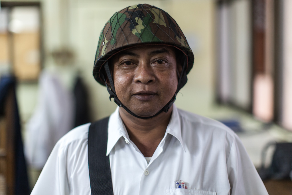 Mandalay: the ticket seller