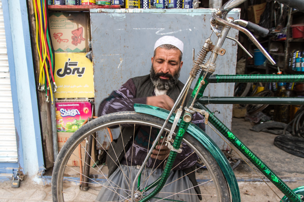 Kabul: Bicycle protection